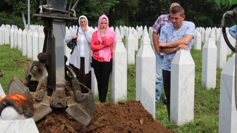 Reekshumacija u Srebrenici, potraga za kompletnim tijelima