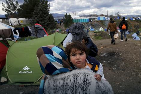 SABIRNI CENTAR U kući u Makedoniji pronađeno 77 migranata