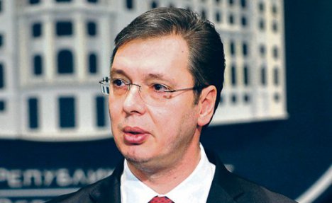SMRT BATE ŽIVOJINOVIĆA: Vučić se u sedištu SPS upisao u knjigu žalosti