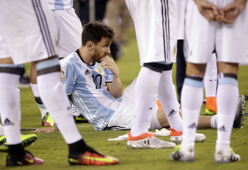 ŠOK! Mesi se povukao iz reprezentacije Argentine (FOTO)