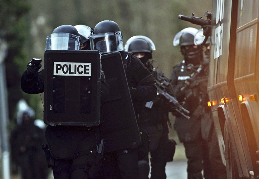 SPREČEN NOVI TERORISTIČKI NAPAD U FRANCUSKOJ: Osumnjičeni uhapšeni, pretresen voz u kojem su se nalazili