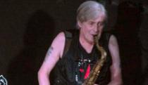Saksofonista bendova Stooges i Violent femmes preminuo od sepse