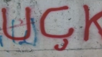 Severna Mitrovica: ISIS i OVK grafiti, sevao nož