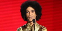 Slavni pevač Prins umro od droge