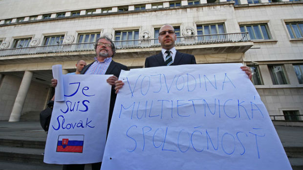 Slovaci napred: Pajtić najpre da se izvini Slovacima