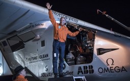 
					Solarni avion sleteo u Oklahomu 
					
									