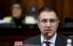 
					Stefanović: Insistiraću na još žešćoj borbi protiv šverca 
					
									