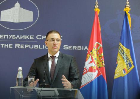 Stefanović: Srbija ne može da primi 100.000 migranata