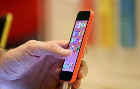 Sud naredio Appleu da pomogne dešifrirati mobitel ubojice iz San Bernardina