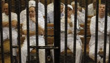 Suđenje u Egipstu odloženo jer optuženi nisu stali u sudnicu