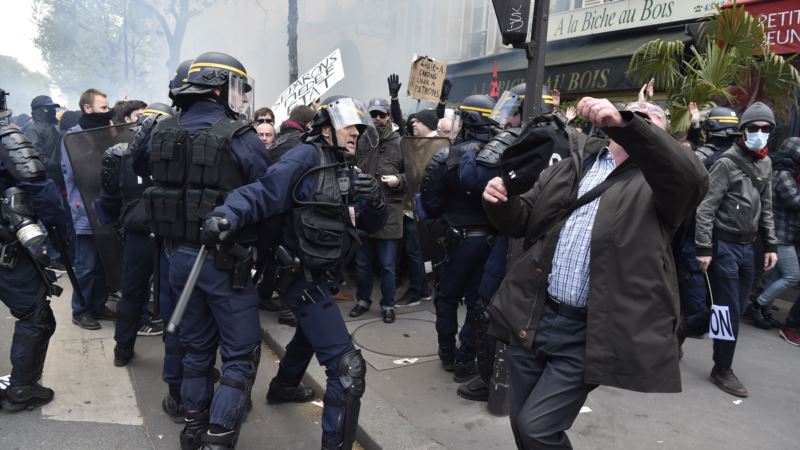 Sukobi zbog prebacivanja migranata u Parizu