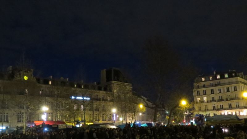 Suzavac u Parizu, blokade puteva širom Francuske