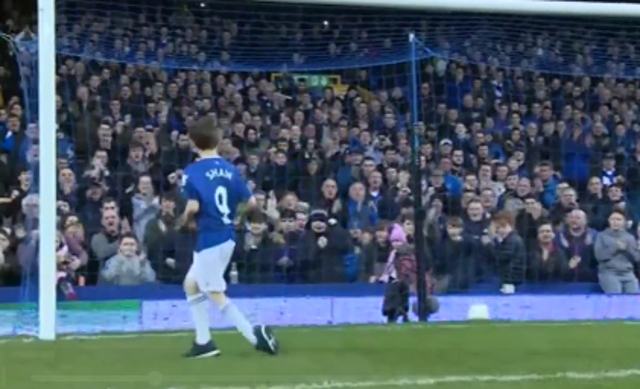 Svaka čast za humanost - Dečak je postigao gol meseca za Everton (video)