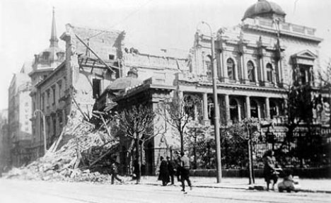 TAJNI HITLEROV ZNAK ZA NAPAD NA BEOGRAD: Uz ovu melodiju su sejali smrt 6.aprila 1941.