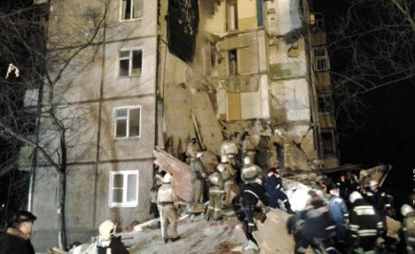 (VIDEO) TRAGEDIJA U RUSIJI: 7 mrtvih u ekspoloziji gasa, još tela pod ruševinama! 