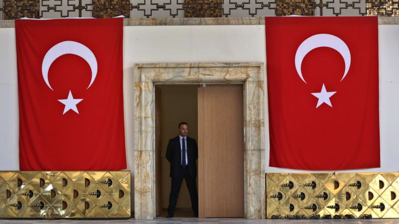 Turska zatvara Gulenove škole
