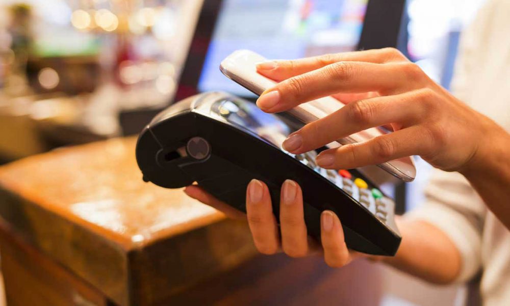 U Hrvatskoj raste online i kupovina putem pametnih telefona i beskontaktno plaćanje