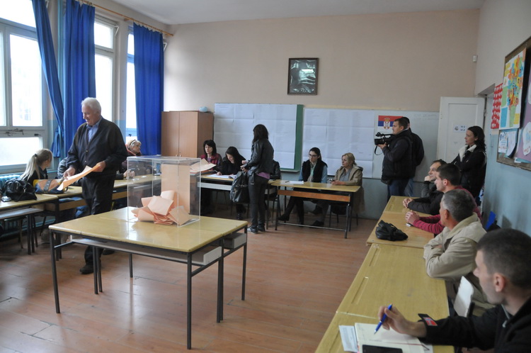 U Kragujevcu se održavaju ponovljeni izbori na četiri biračka mesta