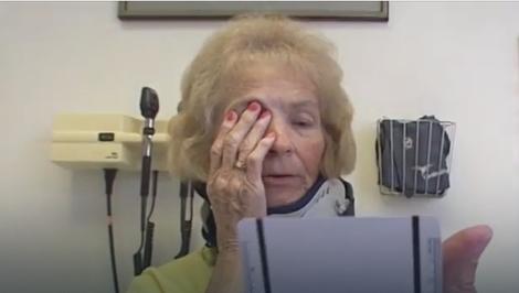 U jednoj nesreći je izgubila vid, a druga joj ga je VRATILA
