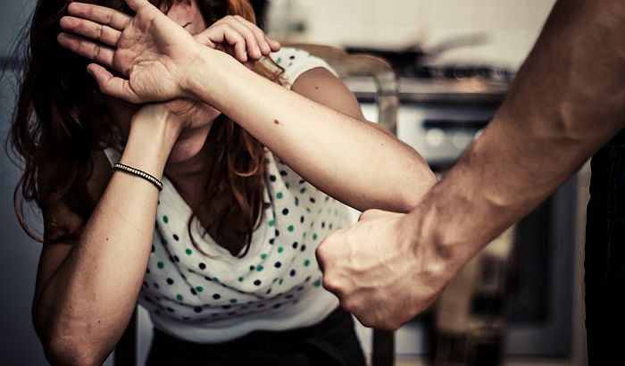 U porodičnom nasilju strada više žena nego u saobraćajkama
