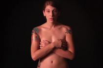 Uradila je 11 tetovaža za nedelju dana (VIDEO)