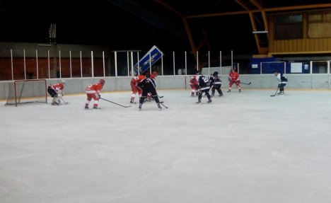 VELIKI PREOKRET: Zvezda posle sedam godina pobedila Partizan u hokeju na ledu