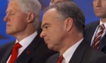 VIDEO: Bil Klinton zaspao tokom govora njegove supruge