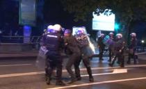 VIDEO HAOS U PODGORICI: Milo razbio protest opozicije, zorom poslao policiju da rastera demonstrante