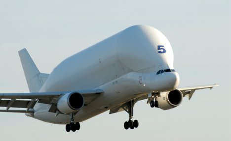 (VIDEO) NAJVEĆI NA SVETU: Ovo je avion koji će zakloniti nebo