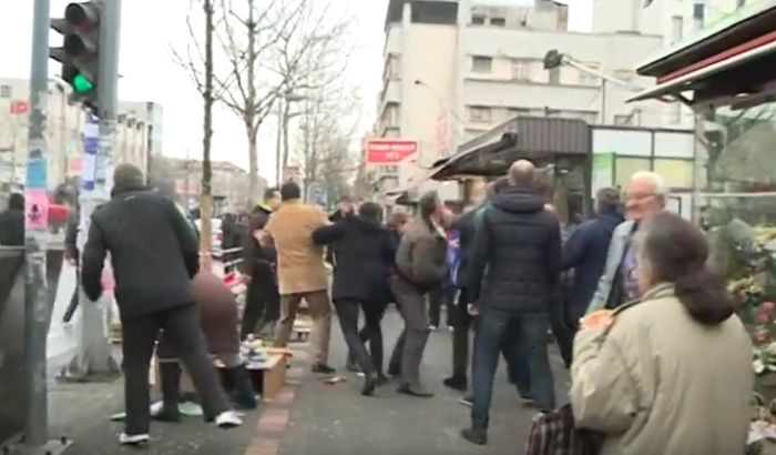 VIDEO: Napadnuti Šutanovac, Božović i Vučkovićeva u Beogradu