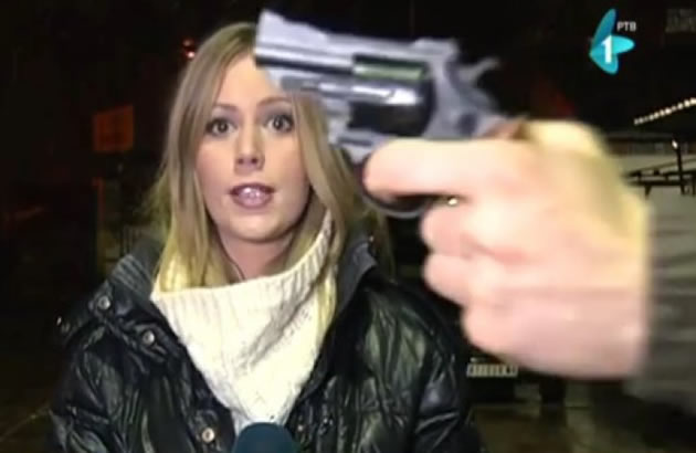 VIDEO PRETNJA UZIVO Muskarac pretio pistoljem novinarki RTV usred Jutarnjeg programa