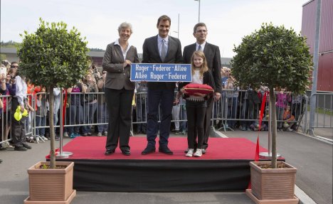 (VIDEO) ŠVAJCARCI NAGRADILI NAJBOLJEG: Rodžer Federer dobio ulicu u gradu gde je započeo karijeru