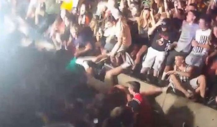 VIDEO: Srušila se ograda na koncertu Snup Doga, desetine povređenih