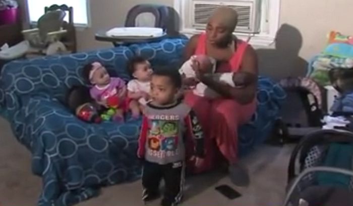 VIDEO: Tri puta rodila blizance za dve godine