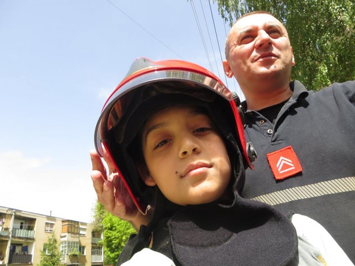 Vatrogasci edukovali Leskovčane kako da se zaštite od požara (FOTO)