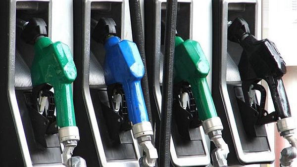 Veće akcize (ne)utiču na cenu benzina