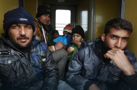 Velt: Migranti izbegavaju balkansku rutu, ali će ih na leto biti sve više