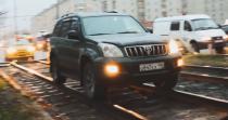 Voze i po šinama: Nova akcija protiv bahatih vozača u Rusiji!