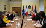 Vučić: Francuska važna karika u lancu naših partnera; Dezir: Srbiji mesto u EU, izveštaj pozitivan