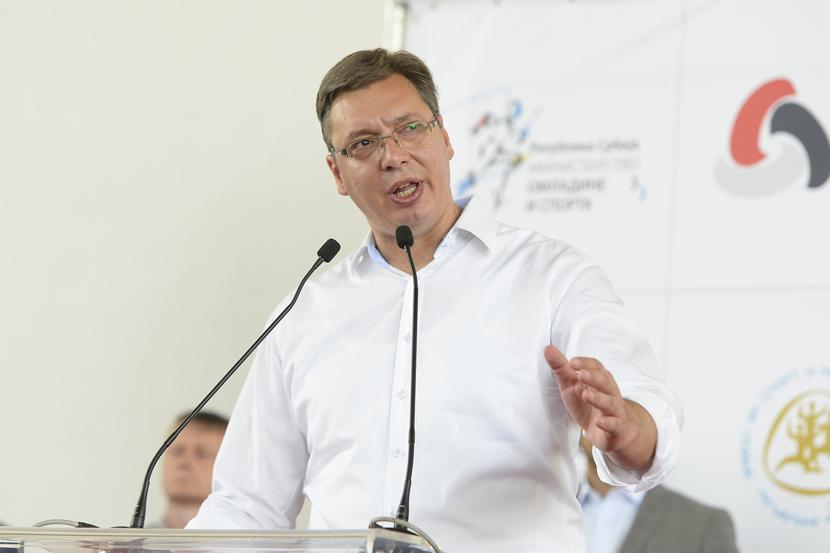 Vučić: Ne pada mi na pamet da se kandidujem za predsednika!