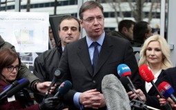 
					Vučić: Pajtić plaća narodnim parama da ga hvale, ja da me grde 
					
									