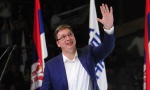 Vučić: Penzije više nikad neće biti smanjene; Nikolić: Želim da pobedi SNS
