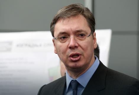 Vučić: Prosečna plata u Srbiji 2017. biće 500 evra
