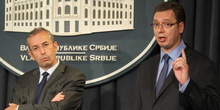 Tusk i Junker čestitali Vučiću