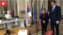 Vučić se upisao u knjigu žalosti u Ambasadi Francuske