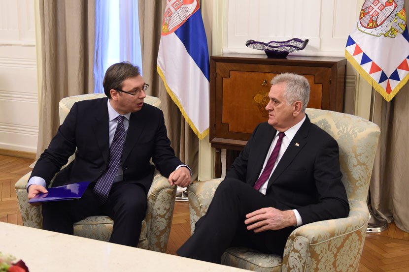 ZANIMA ME REZULTAT NA SEMAFORU: Vučić ima vladu, ostala nerešena dva resora (FOTO)