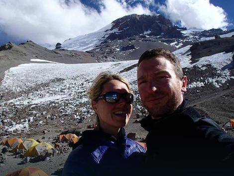 ZAROBLJENA U ZONI SMRTI Ljubav koja je prekinuta na Mont Everestu