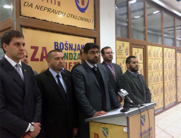 Za Bošnjake, Sandžak i Muftiju: Ugljanin zloupotrebljava BNV kako bi trgovao sa vlastima u Beogradu