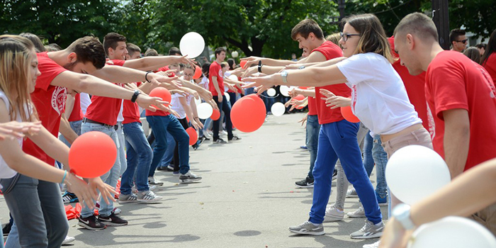 Zaječarski maturanti učestvovali u manifestaciji Ples sa Evropom [FOTO]