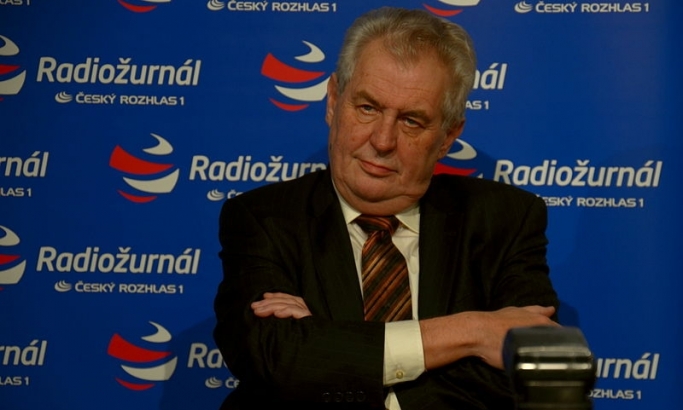 Zeman: Organizovati referendum u Češkoj o izlasku iz EU i NATO